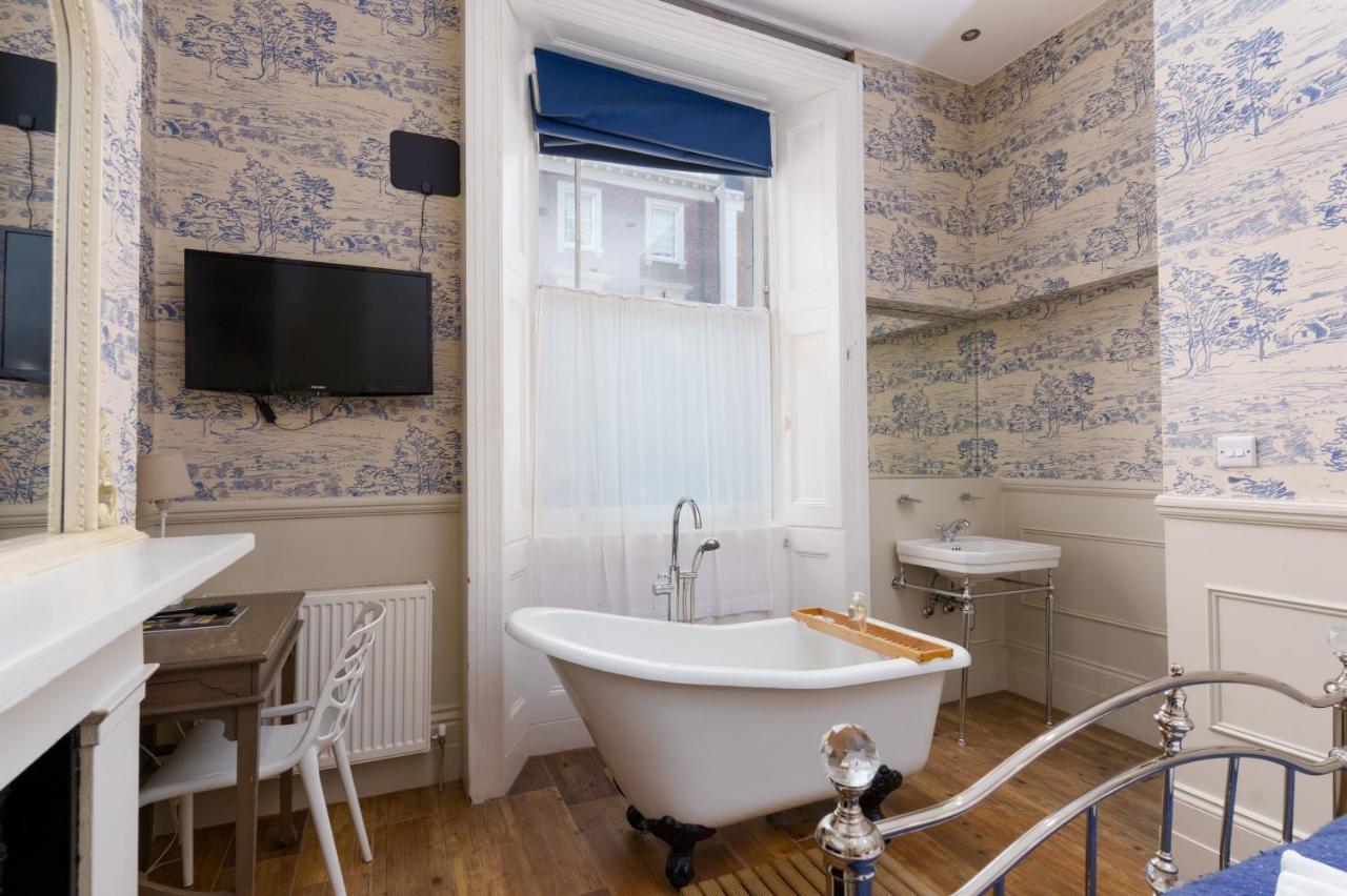 Bower House Hotel London Exterior photo