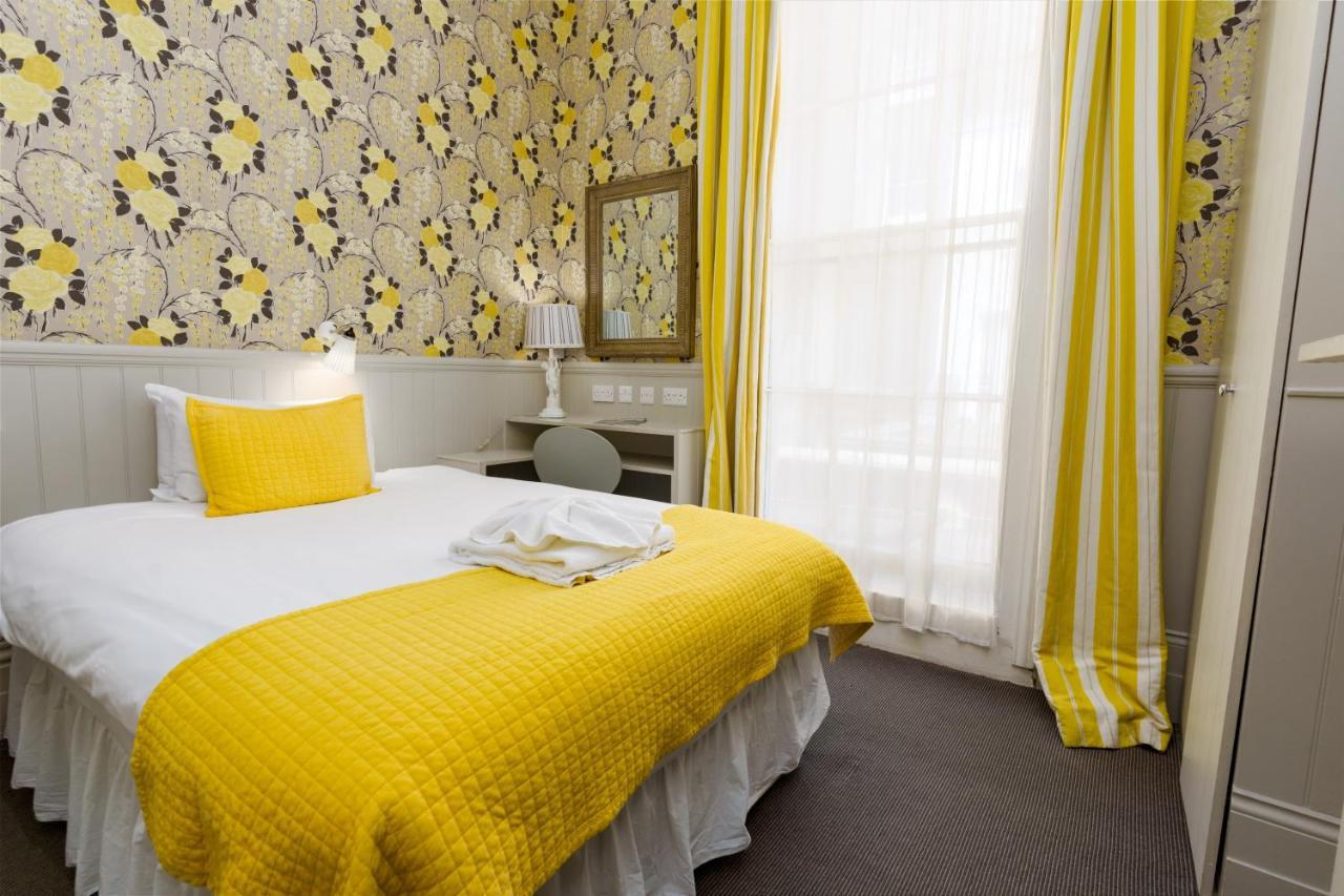 Bower House Hotel London Exterior photo