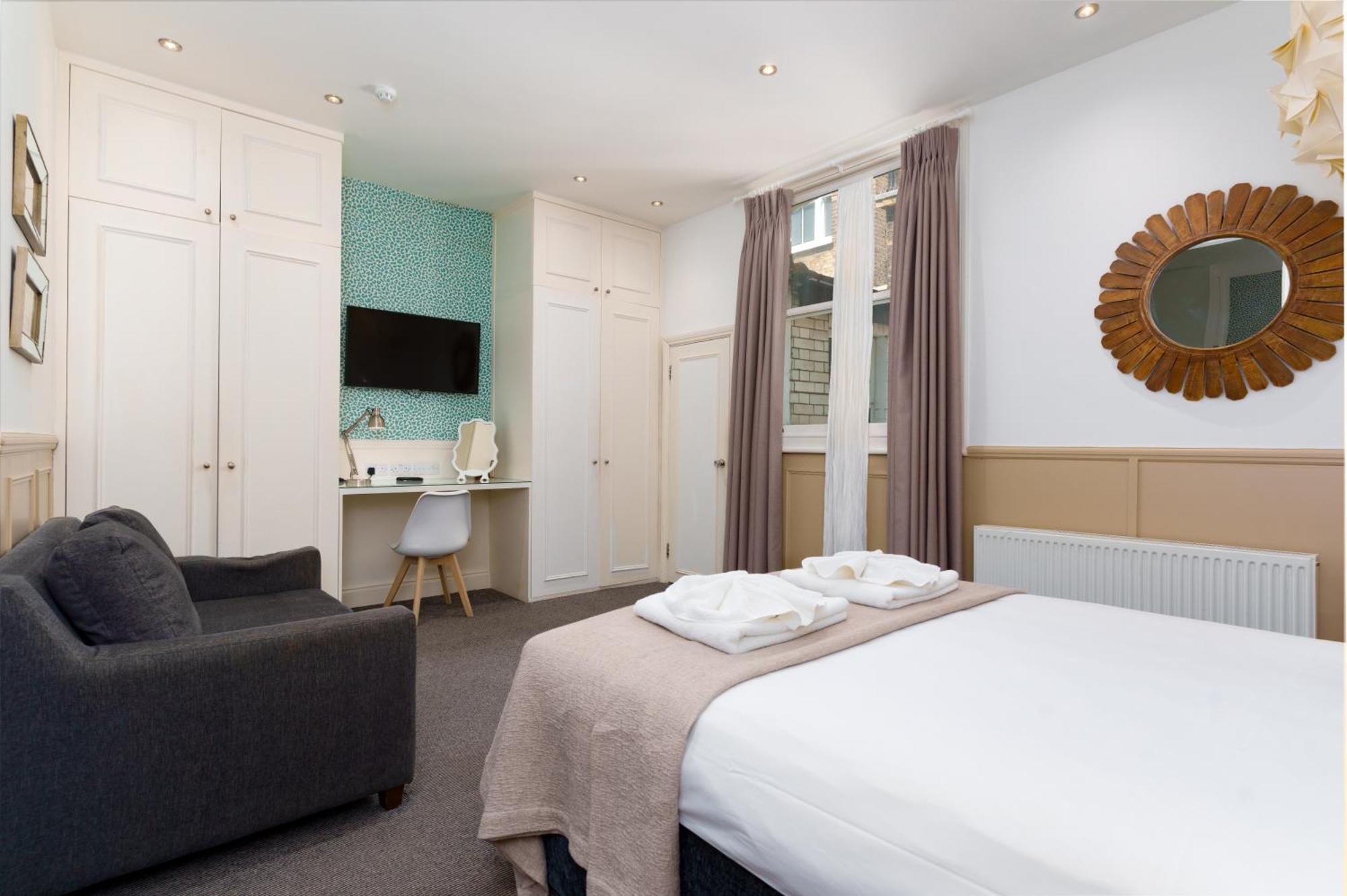 Bower House Hotel London Exterior photo