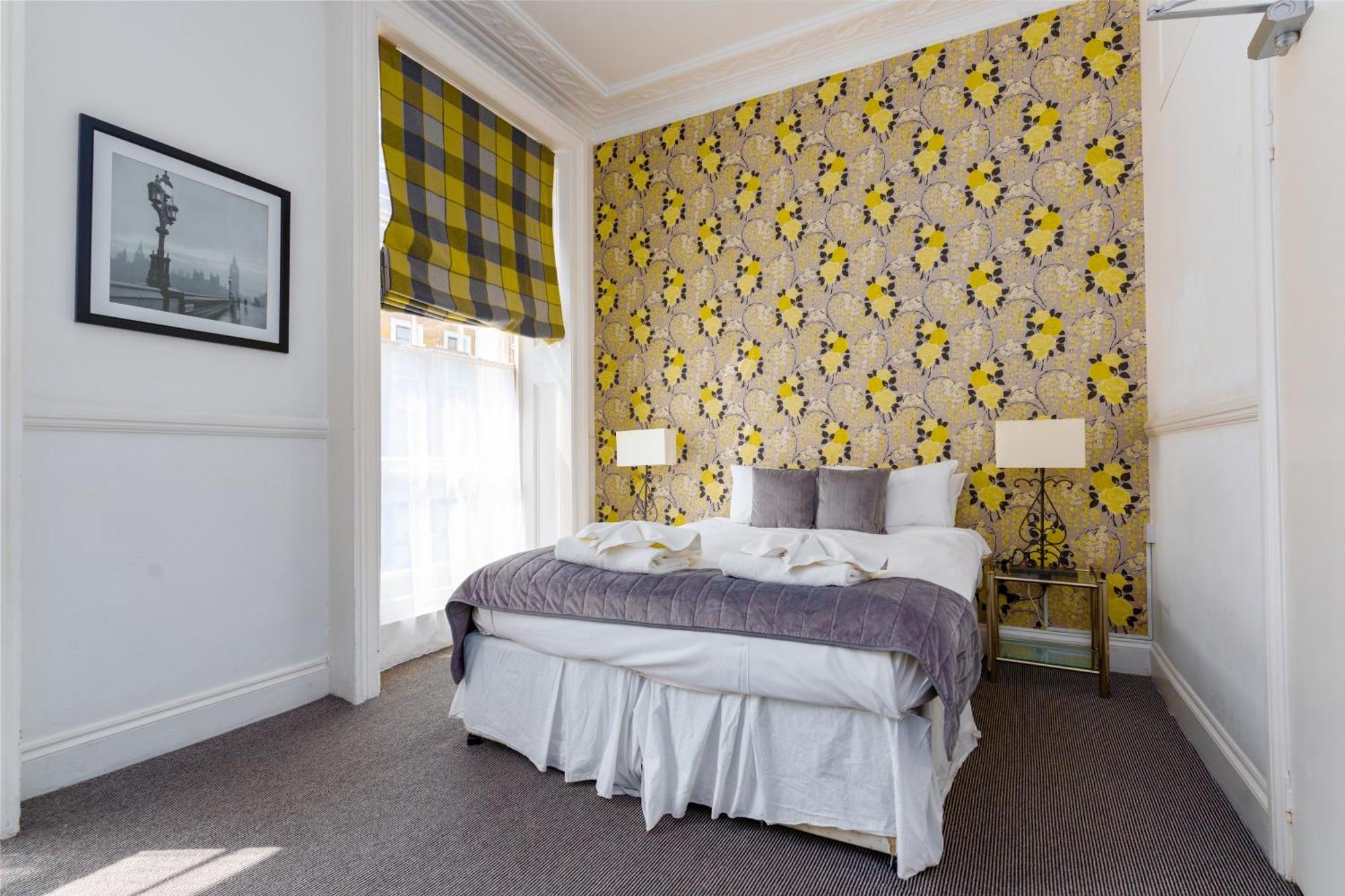 Bower House Hotel London Exterior photo